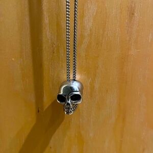 Alexander McQueen silver divided skull Necklace